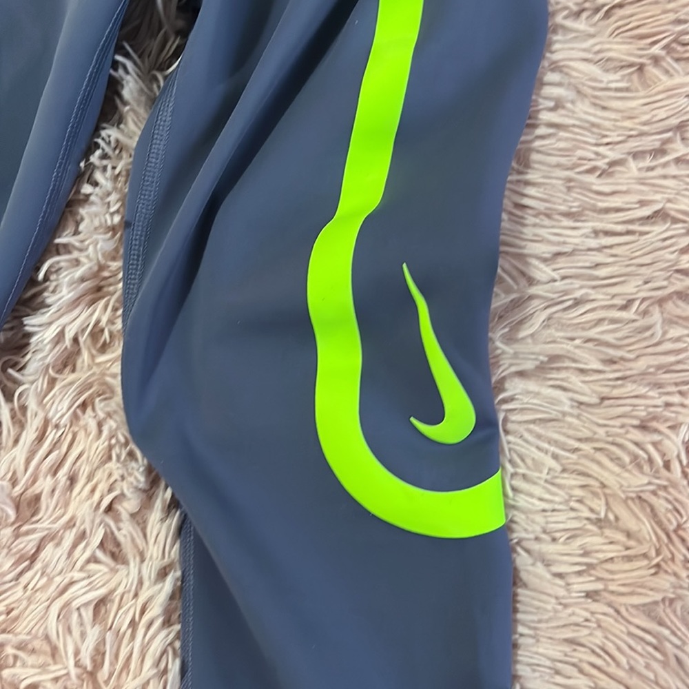 Nike set - Picture 2 of 4